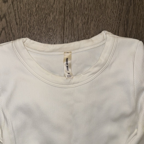 Aritzia- cropped ribbed white long sleeve top. - Picture 2 of 2